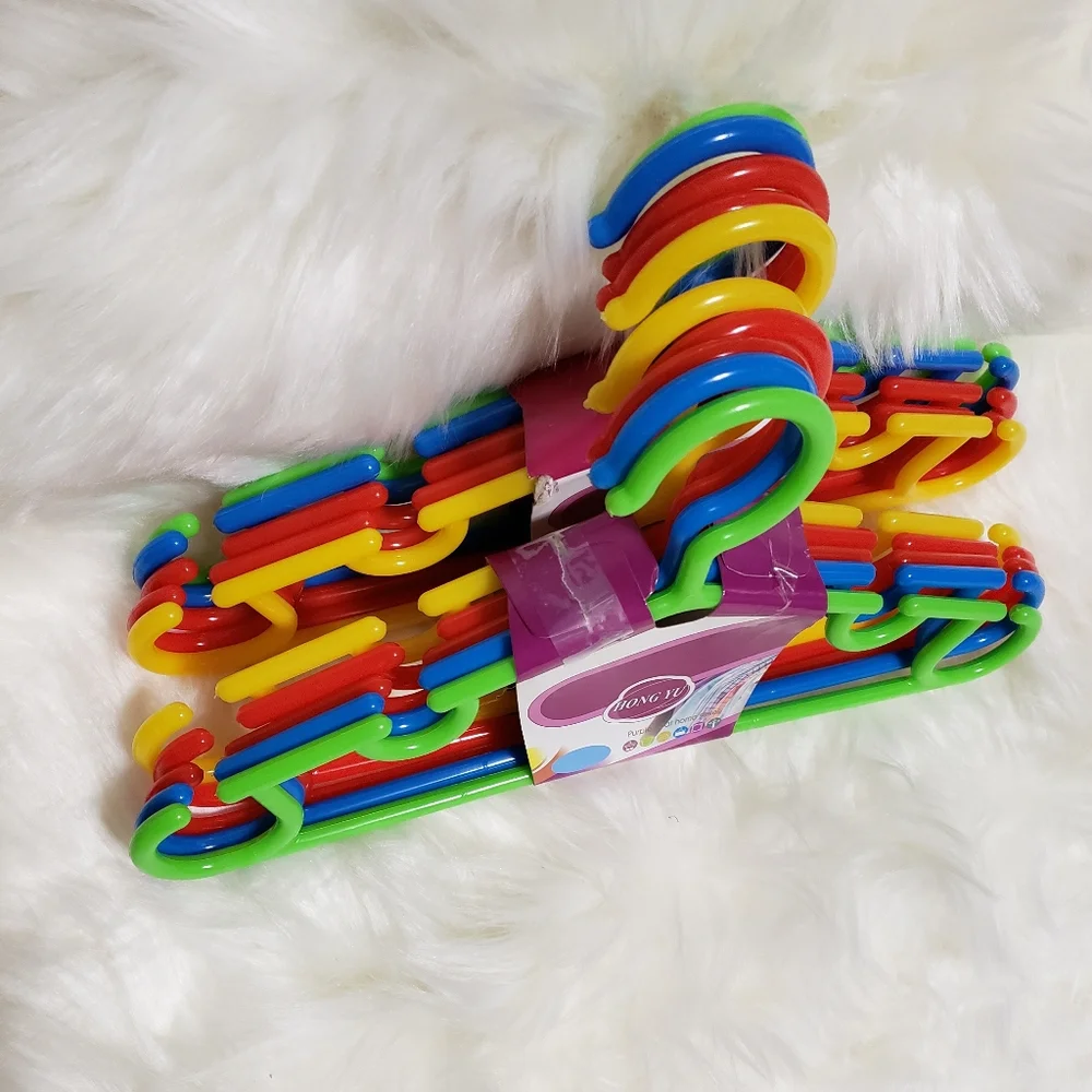 2 Pairs Of Toddler Baby Clothes Plastic Hangers